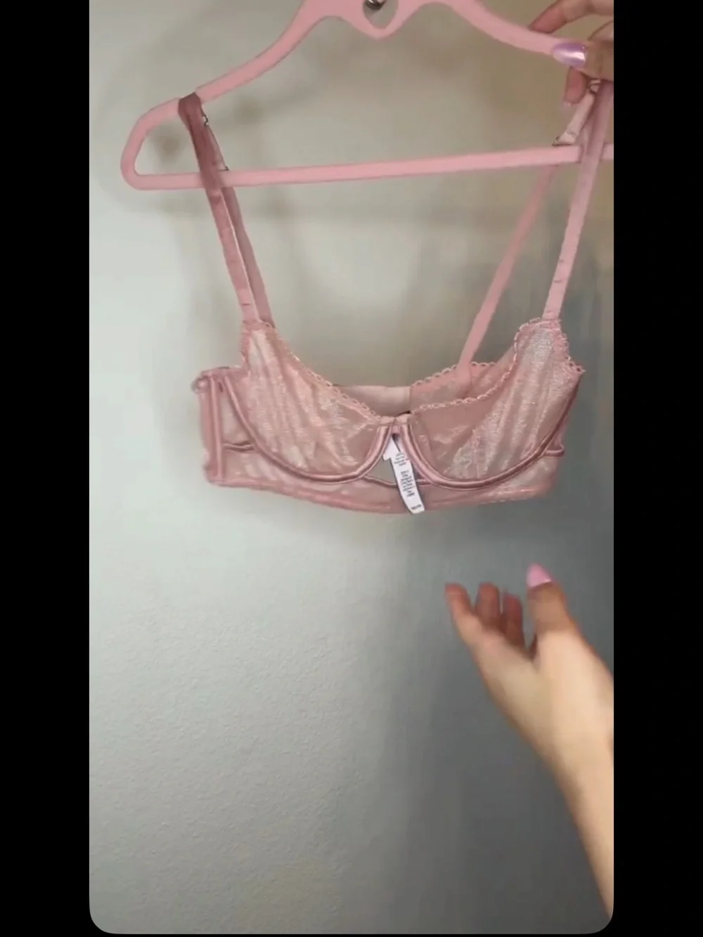 Victoria's Secret Blush Pink Satin Lace Underwire Bra